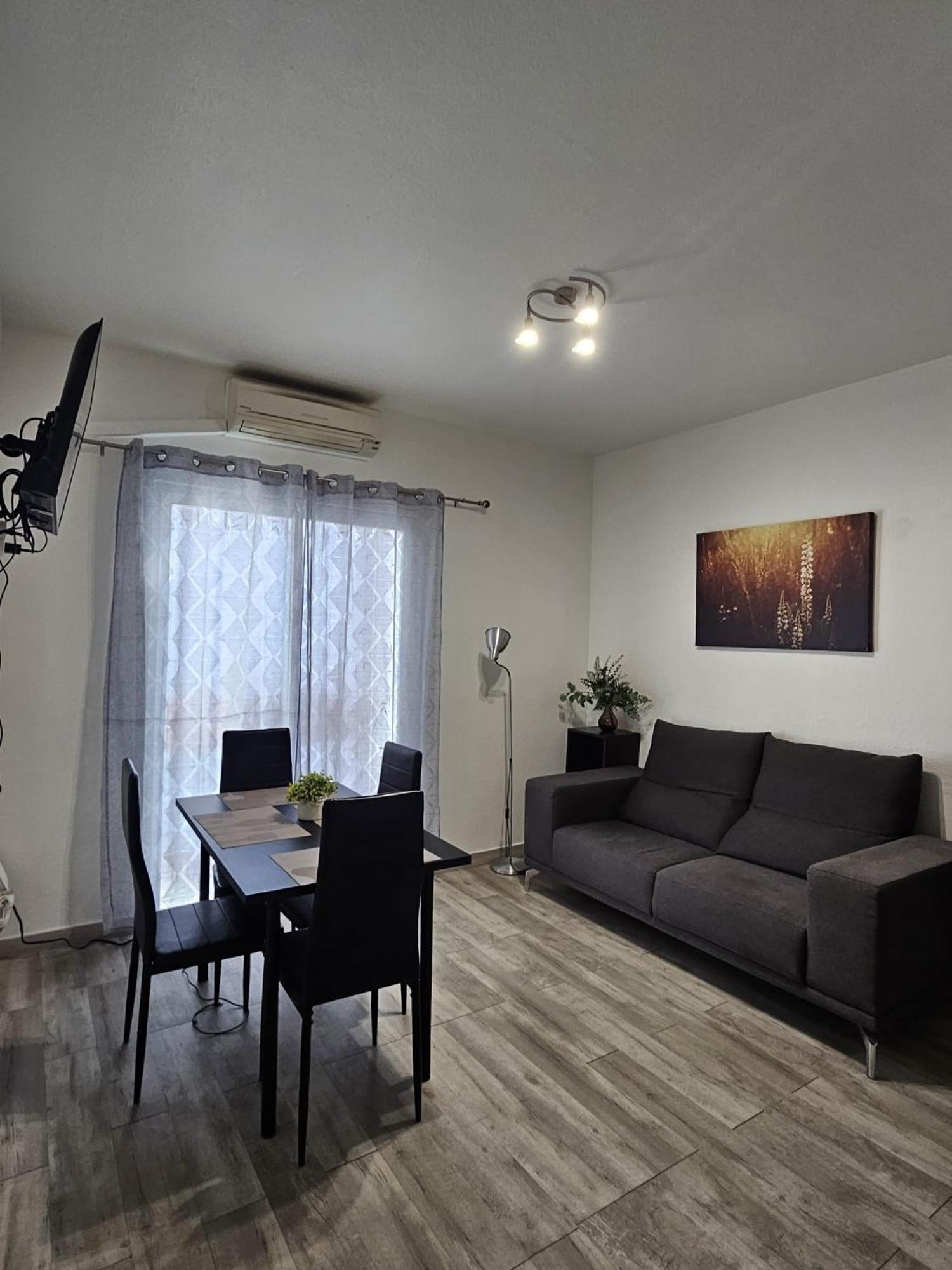 Apartamentos Sleep In Мадрид Екстер'єр фото