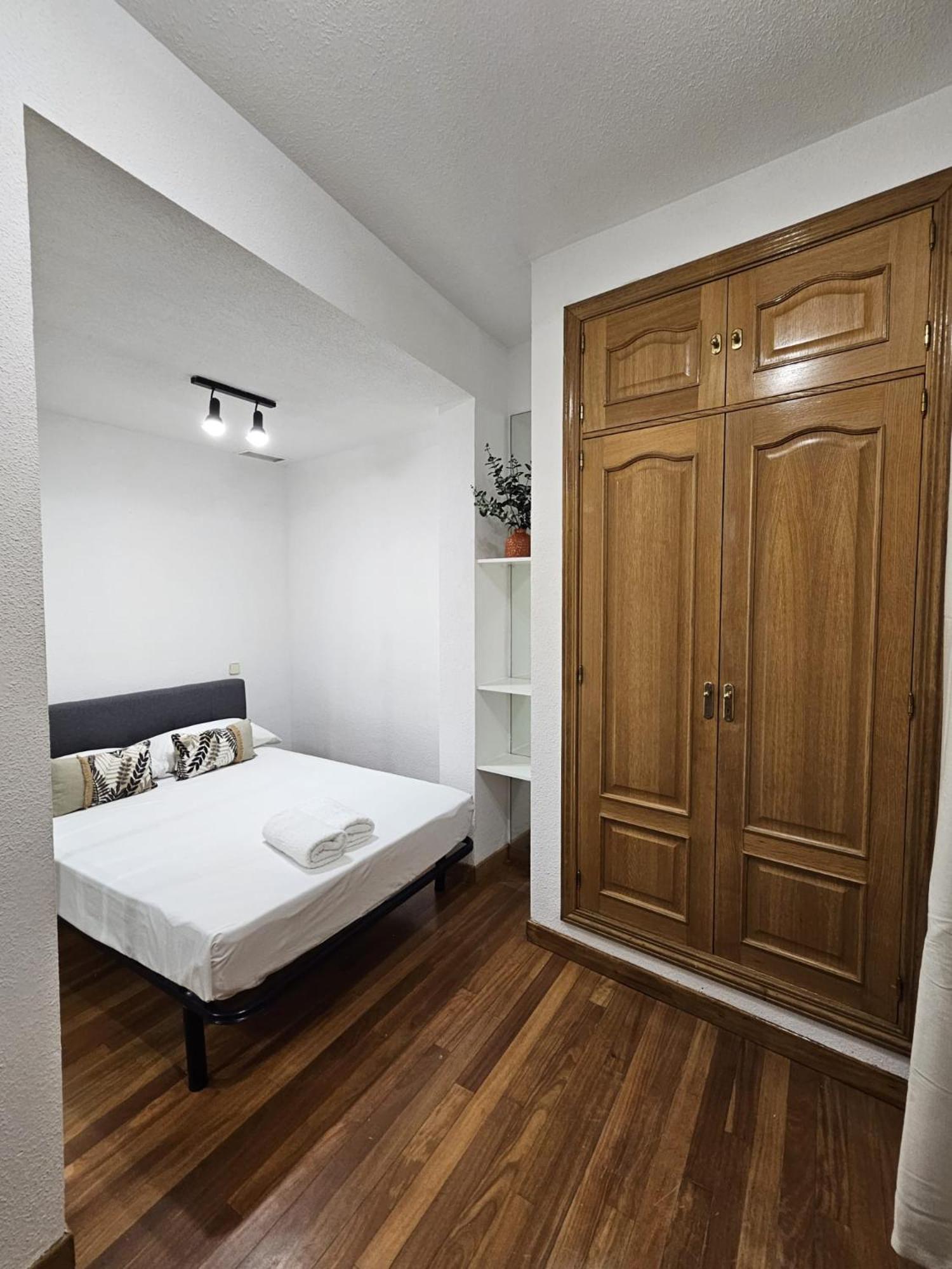 Apartamentos Sleep In Мадрид Екстер'єр фото